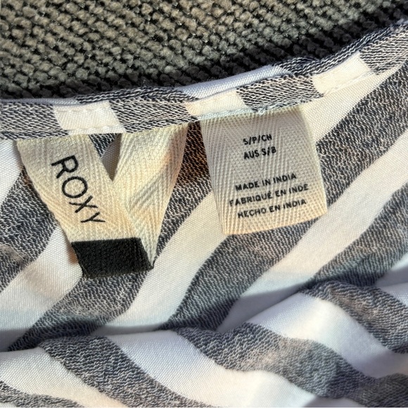 Roxy Blind Dreams Faux Wrap Striped Bell Sleeve Dress Size Small Woman’s/Juniors - Picture 10 of 16